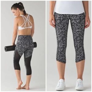 Lululemon Deep Breath Crop 21" Leggings Sz 4